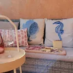 F&f Apartment